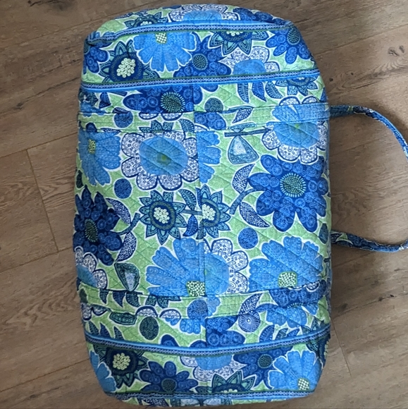 Vera Bradley Duffle Bag - Picture 4 of 4